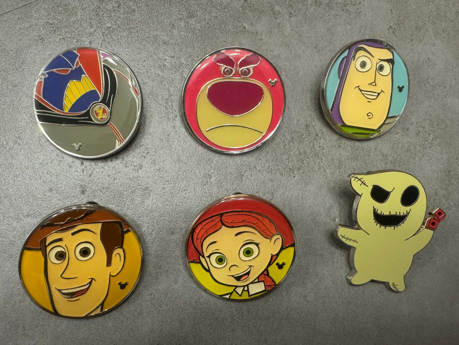 Disney Premium Pins value $0.58 mixed styles-001 - Image 6