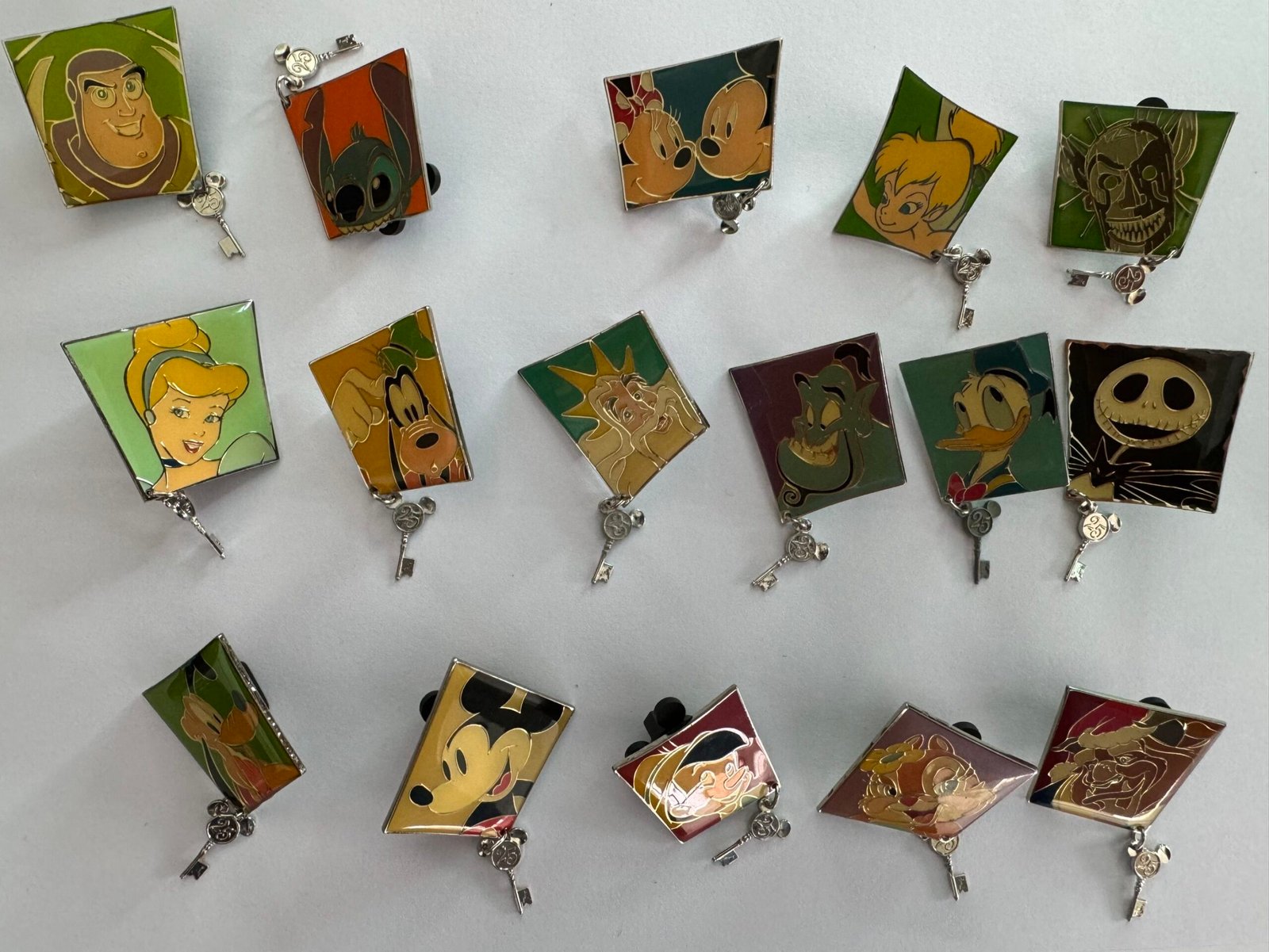 Disney Premium Pins value $0.58 mixed styles-001 - Image 5